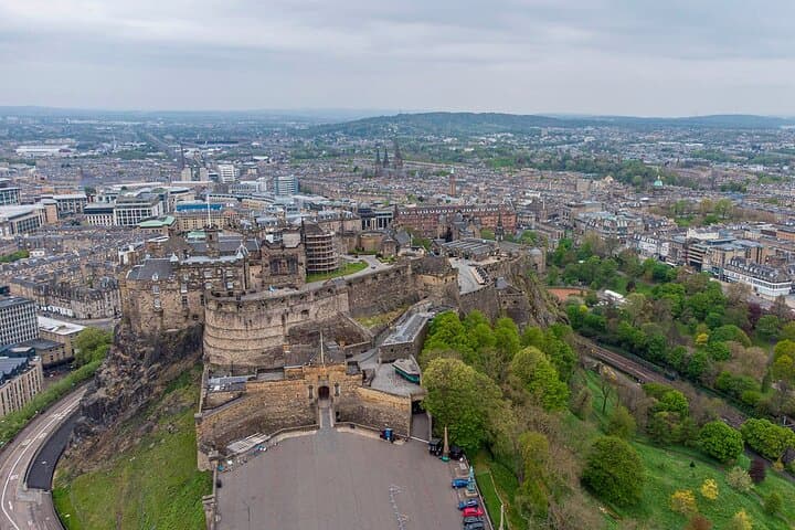 Edinburgh Castle: Guided Tour with Ticket image 3