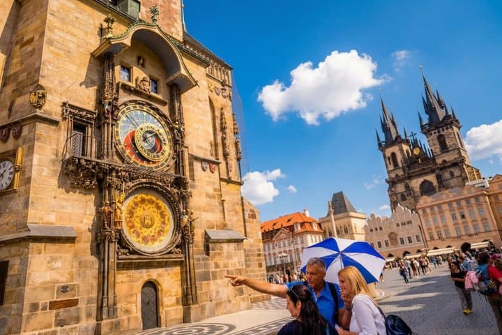Prague 3-Hour Tour with Astronomical Clock Admission image 2