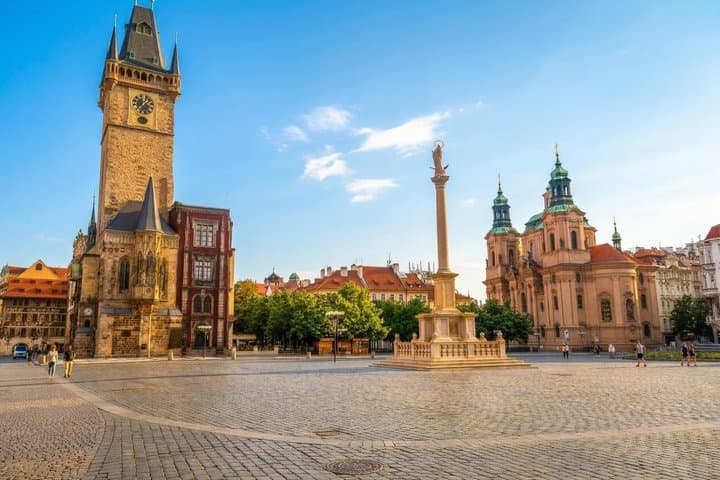Prague 3-Hour Tour with Astronomical Clock Admission image 3