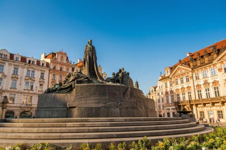 Prague Walking Tour of Old Town, Charles Bridge and Prague Castle image 5