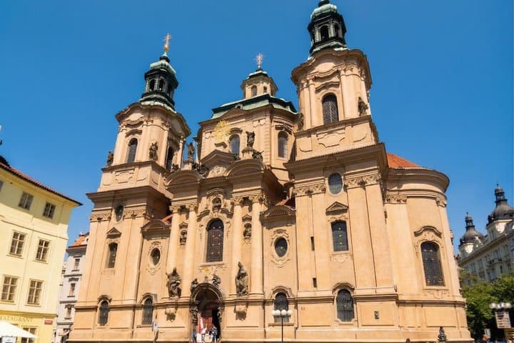 Prague Walking Tour of Old Town, Charles Bridge and Prague Castle image 4